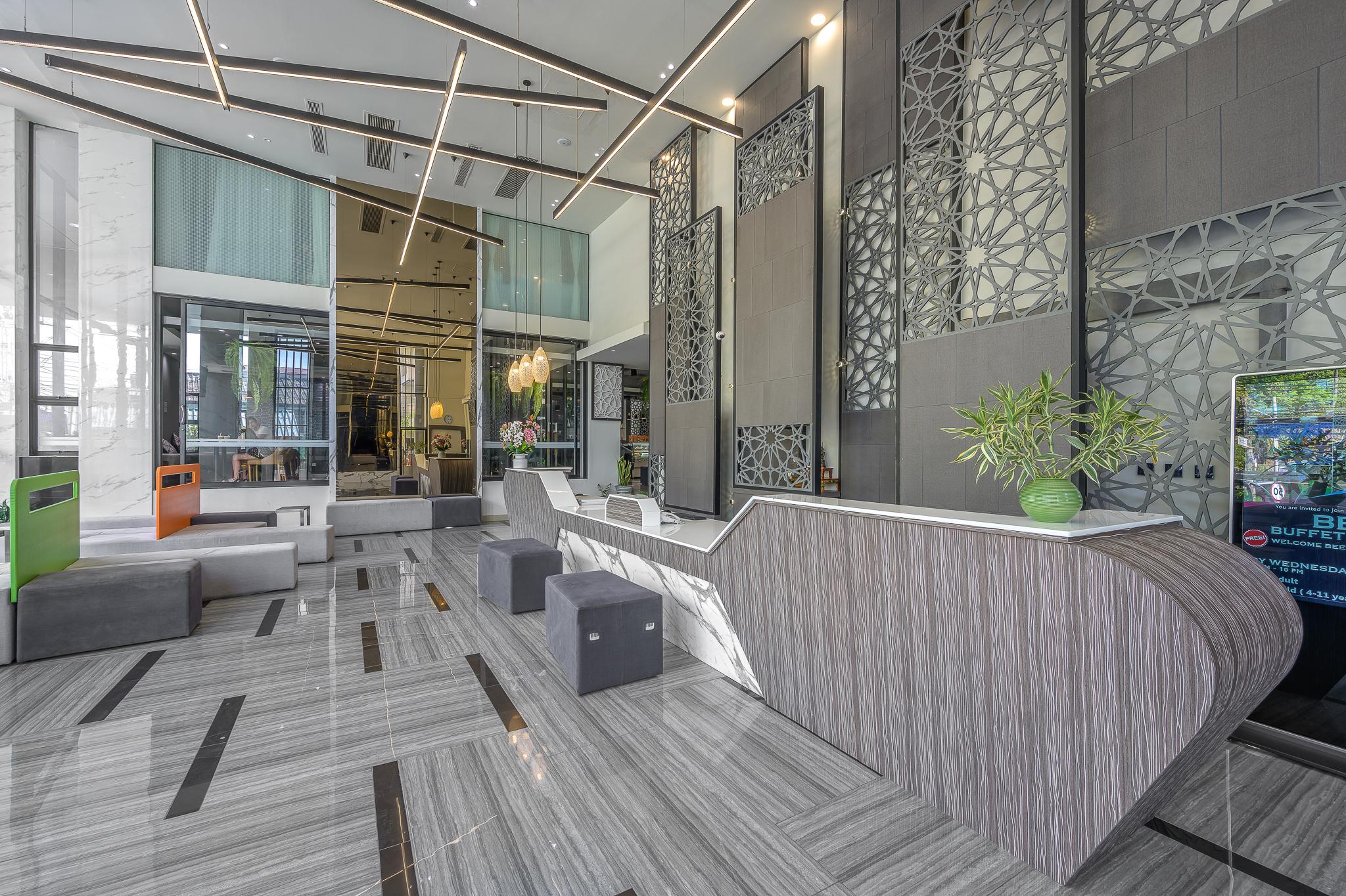 Hotel Zenseana & - Patong, Phuket 5*