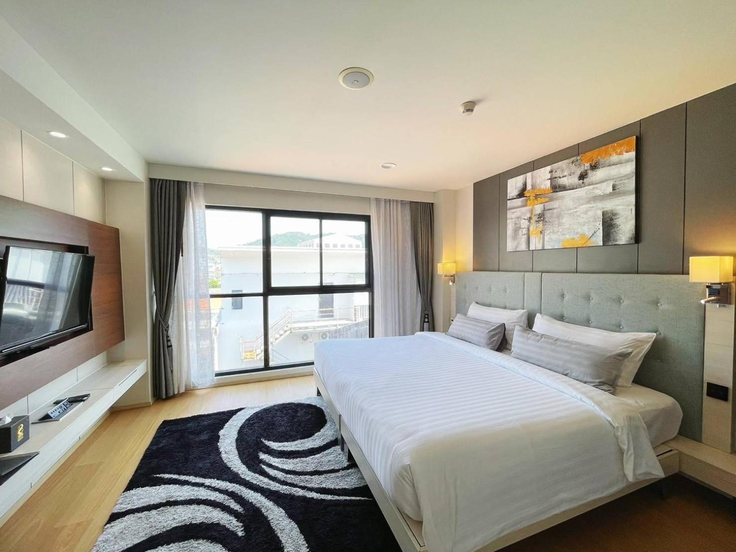 Hotel Zenseana & - Patong, Phuket 5*